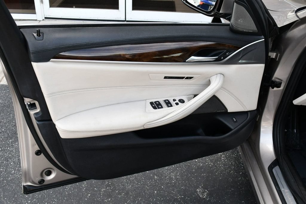 Used 2017 BMW 530i RWD image 37