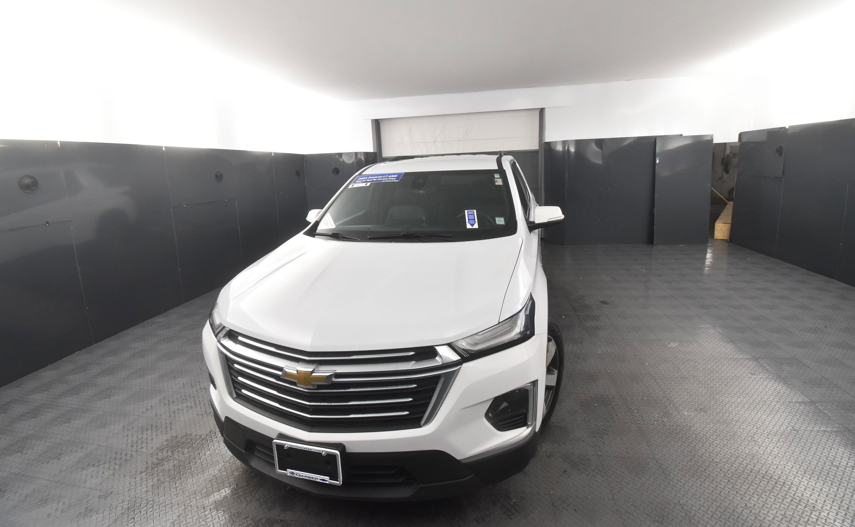 Used 2023 Chevrolet Traverse LT w/ LT Premium Package image 6