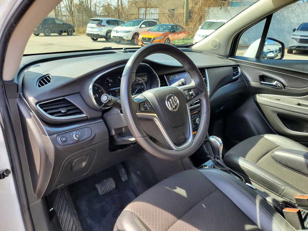 Used 2020 Buick Encore Preferred w/ Safety Package image 17