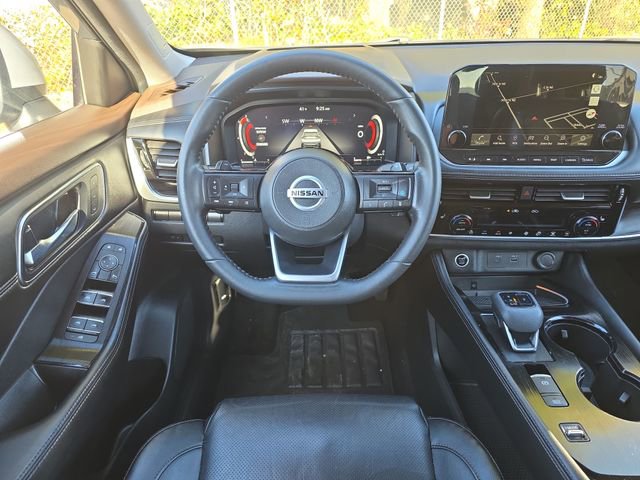 Used 2021 Nissan Rogue Platinum image 19