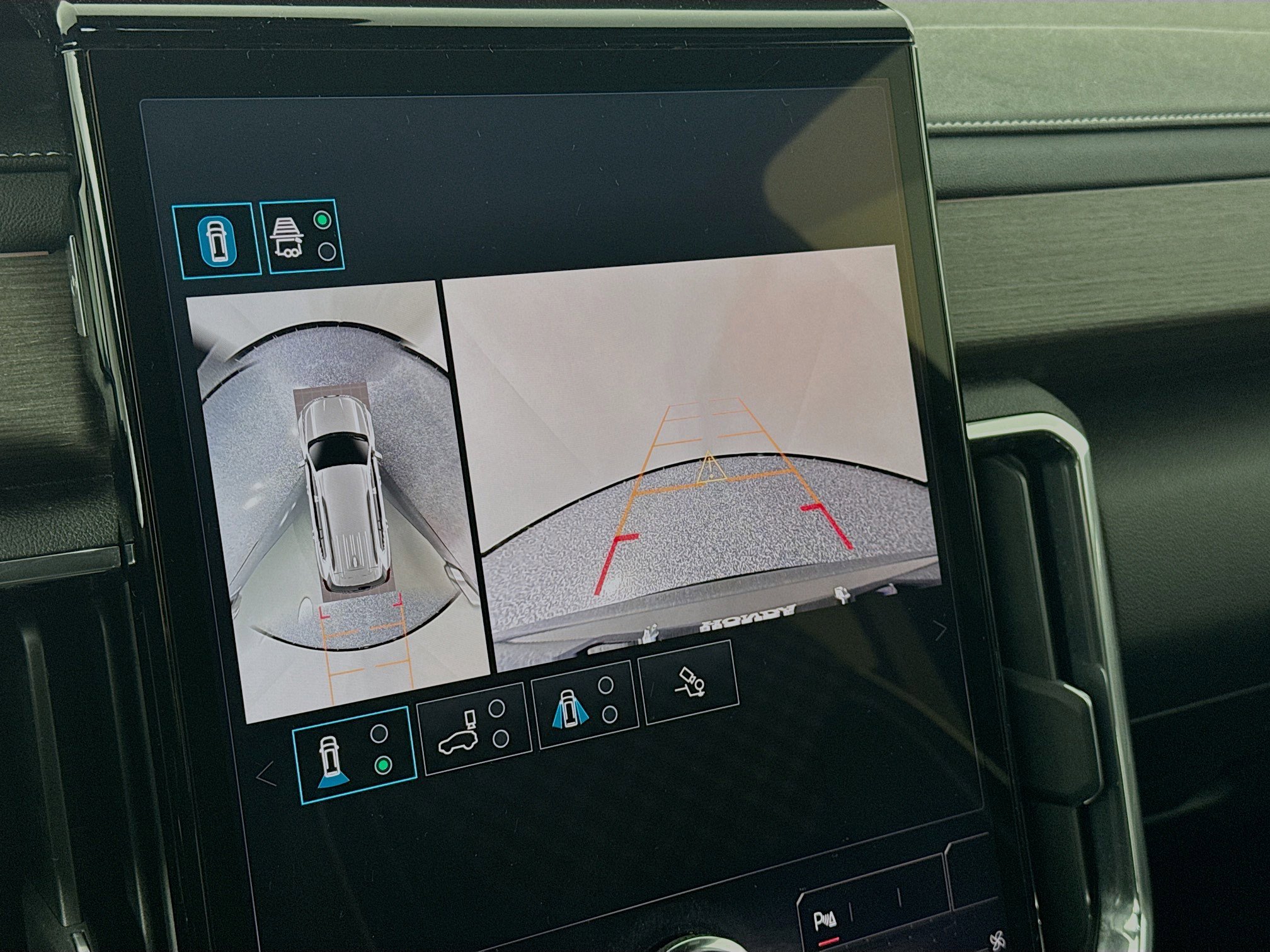 Used 2024 GMC Acadia Denali image 14