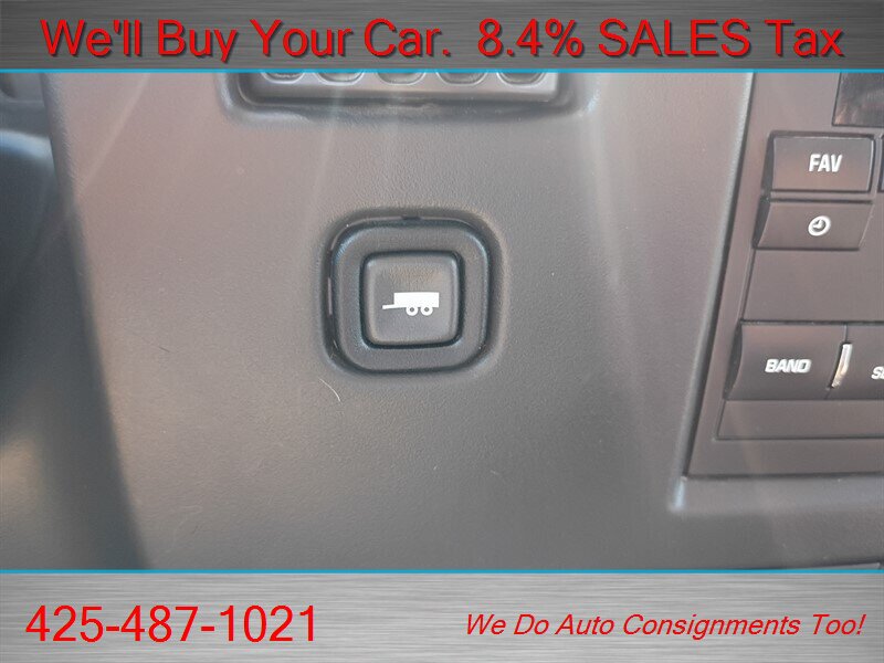 Used 2017 Chevrolet Express 3500 LT w/ LT Preferred Equipment Group RWD image 16