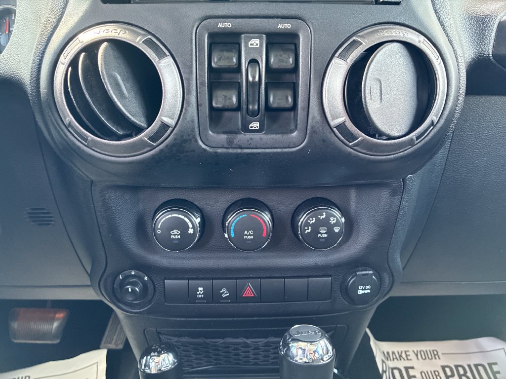 Used 2018 Jeep Wrangler Unlimited Sport S AWD/4WD image 24