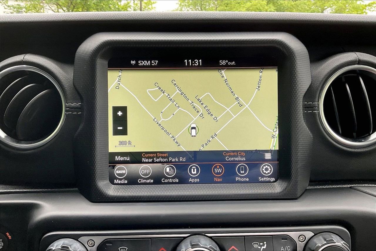 Certified 2021 Jeep Gladiator Overland AWD/4WD image 14