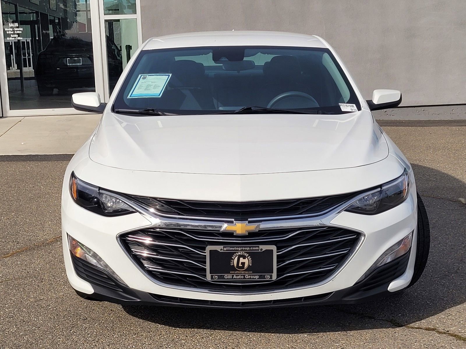 Used 2023 Chevrolet Malibu LT image 2