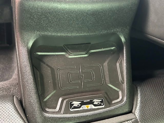 Used 2021 Chevrolet Camaro SS image 41