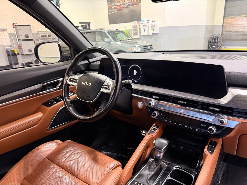 Used 2023 Kia Telluride SX image 32