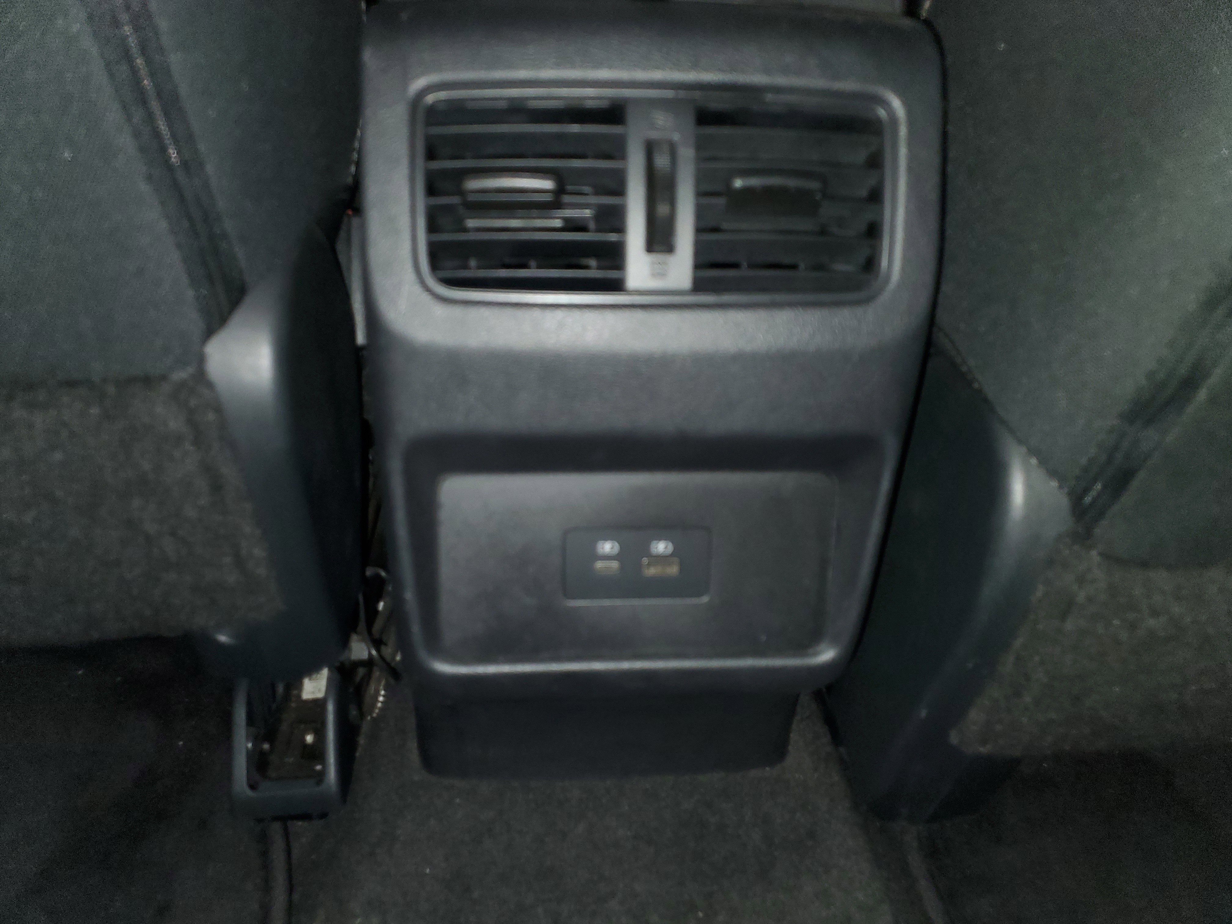 Used 2022 Nissan Rogue SV AWD/4WD image 11