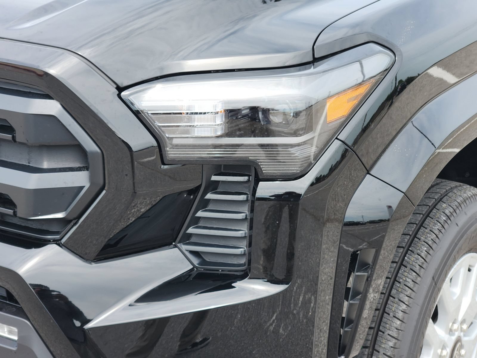 New 2026 Toyota Tacoma SR5 AWD/4WD image 10