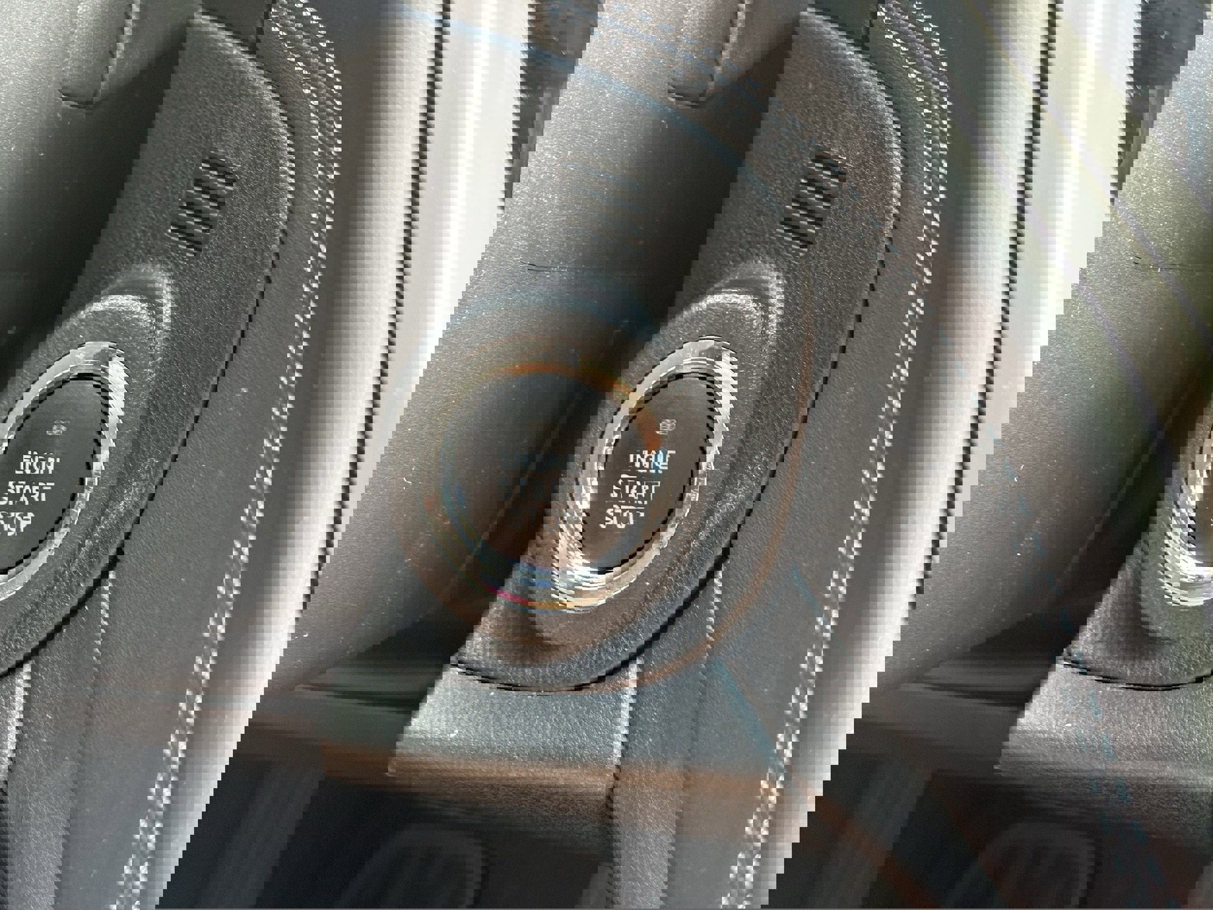 Certified 2025 Subaru Outback Premium AWD/4WD image 17