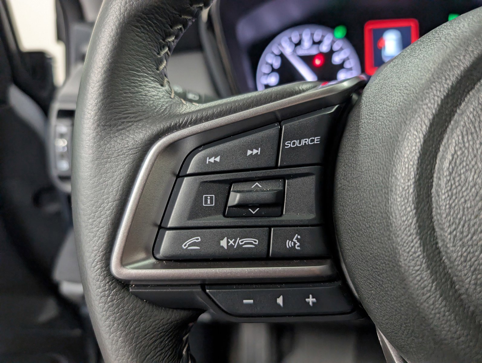 Certified 2025 Subaru Outback Premium image 17