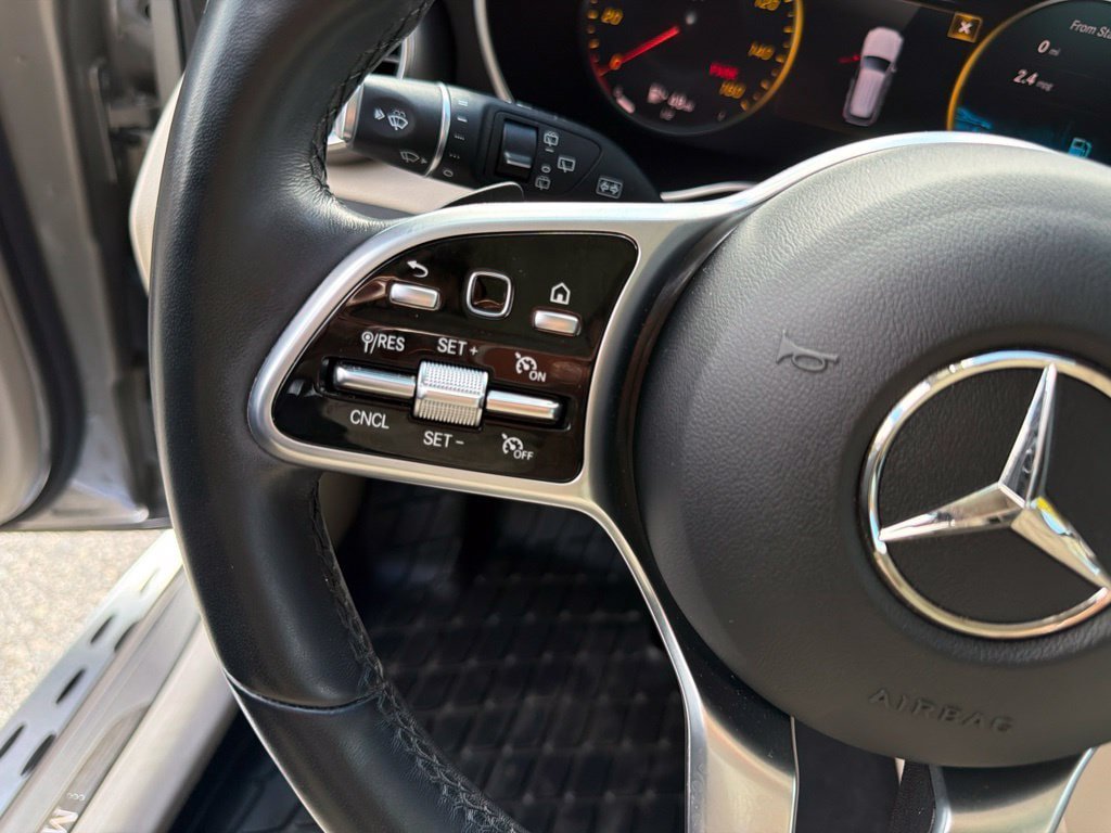 Used 2022 Mercedes-Benz GLC 300 4MATIC w/ Multimedia Package Lite image 19