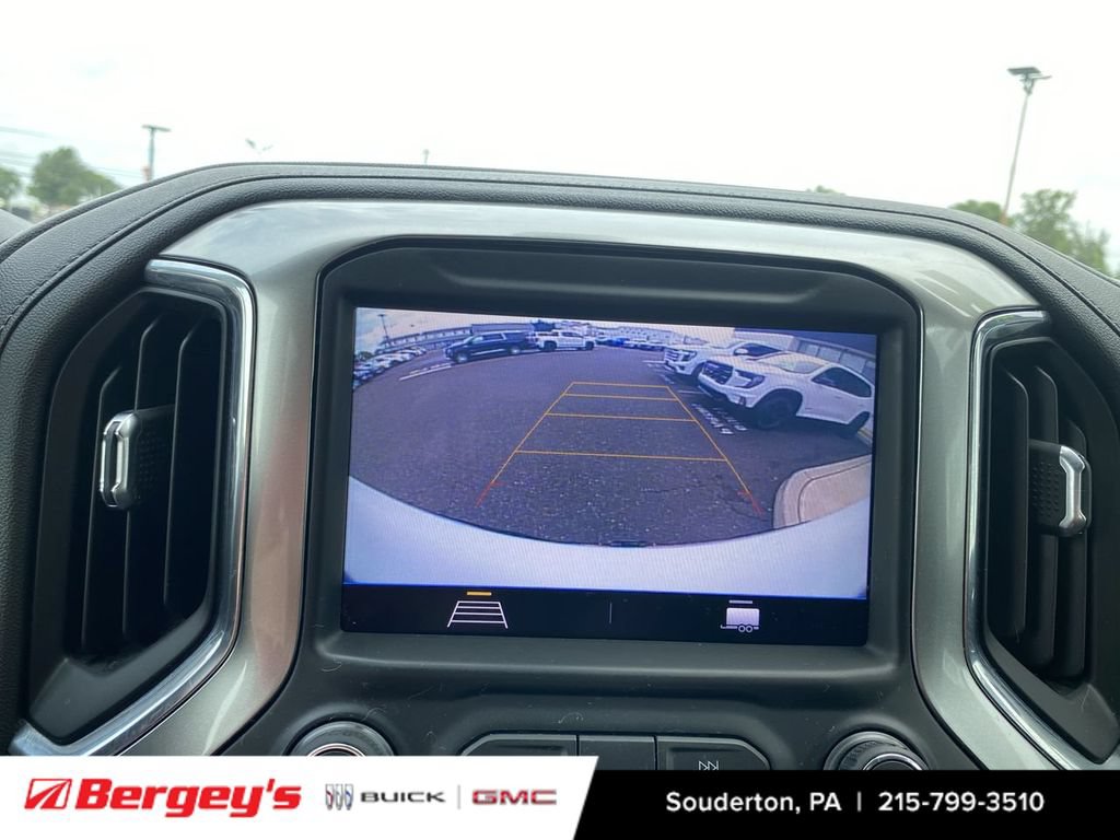 Used 2021 Chevrolet Silverado 1500 LT AWD/4WD image 18