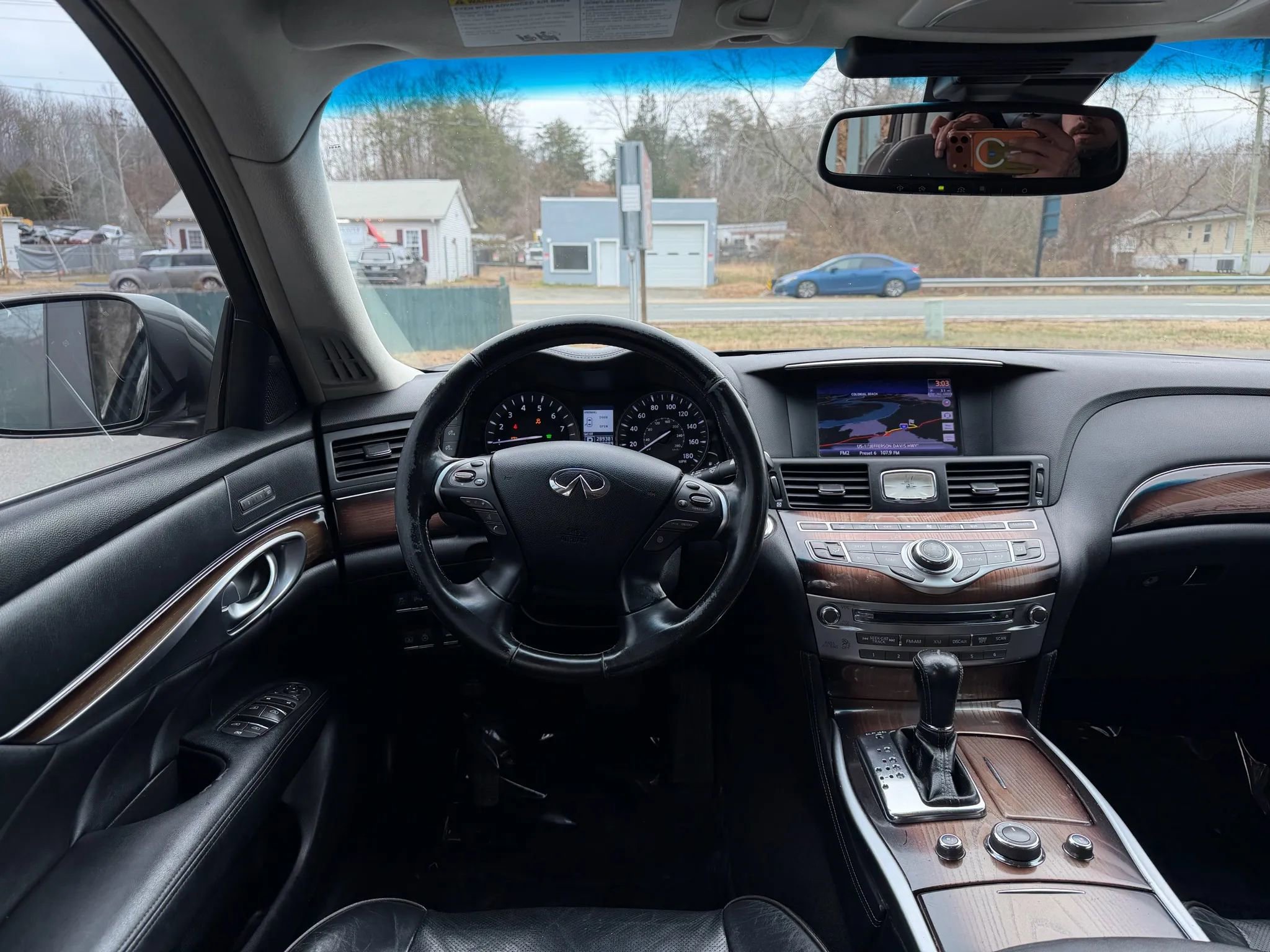 Used 2013 INFINITI M35 w/ Premium Pkg image 28