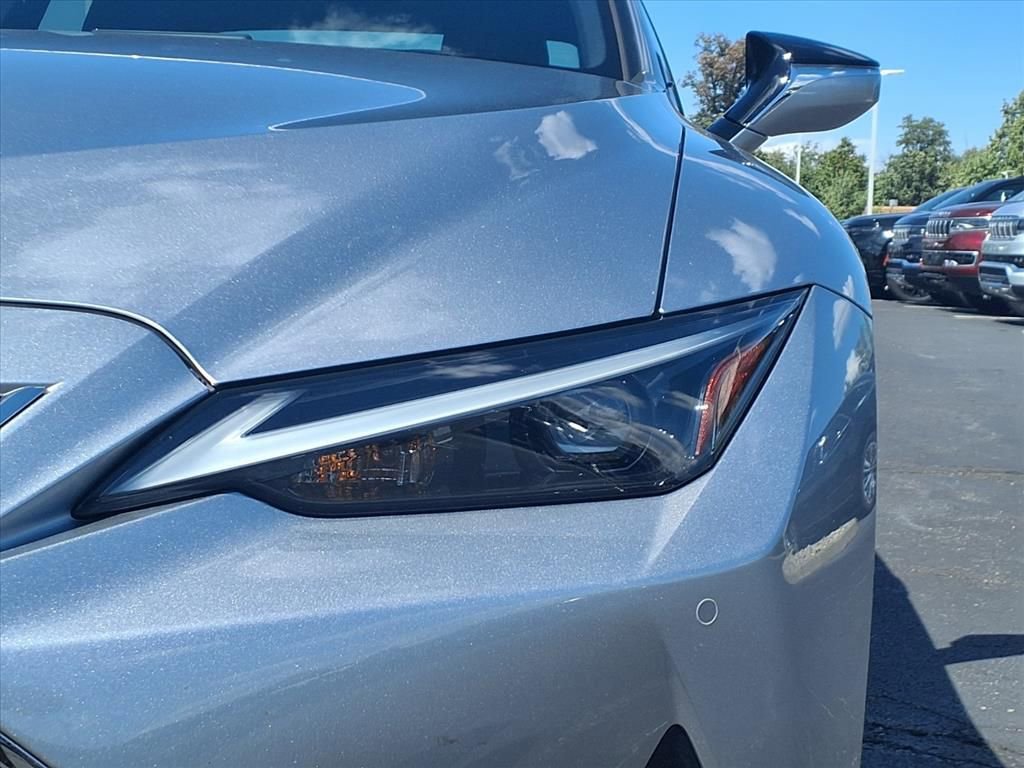 Used 2023 Lexus IS 300 w/ Premium Package image 21