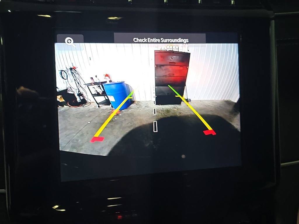 New 2025 Jeep Grand Cherokee L Laredo image 23