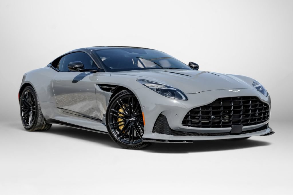 Used 2024 Aston Martin DB12 Coupe RWD image 4