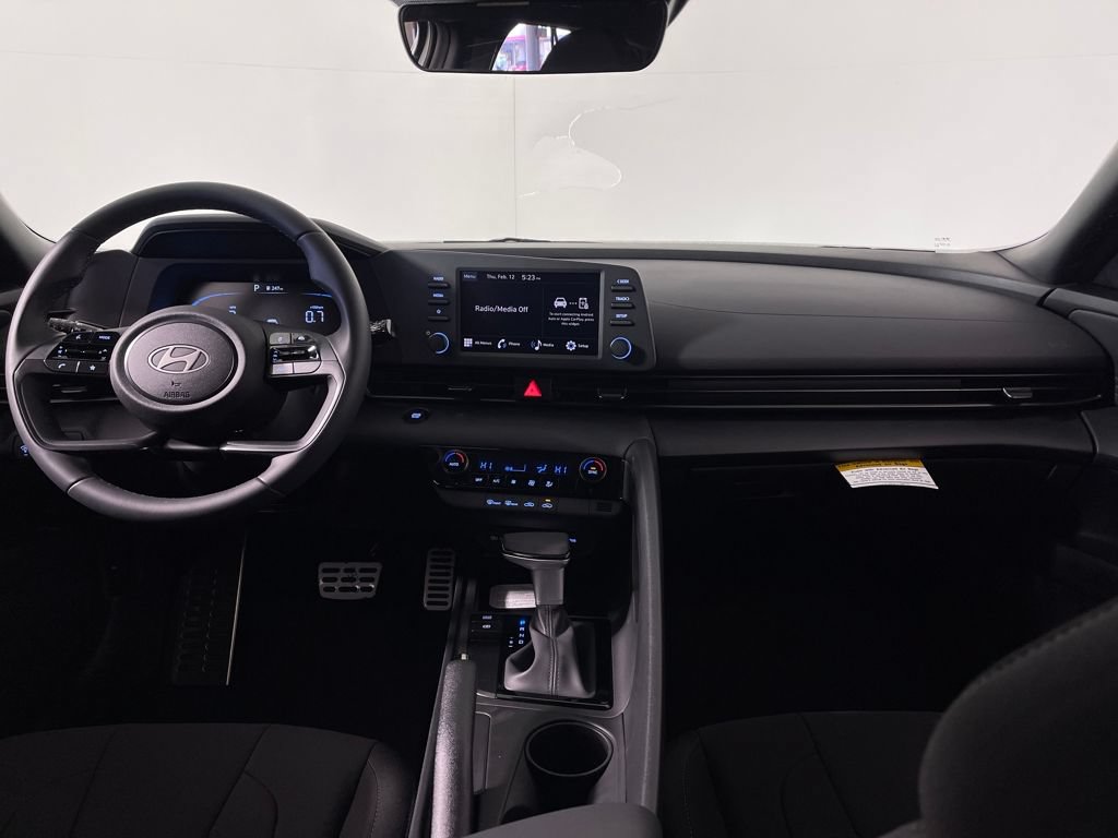New 2026 Hyundai Elantra Sport FWD image 14