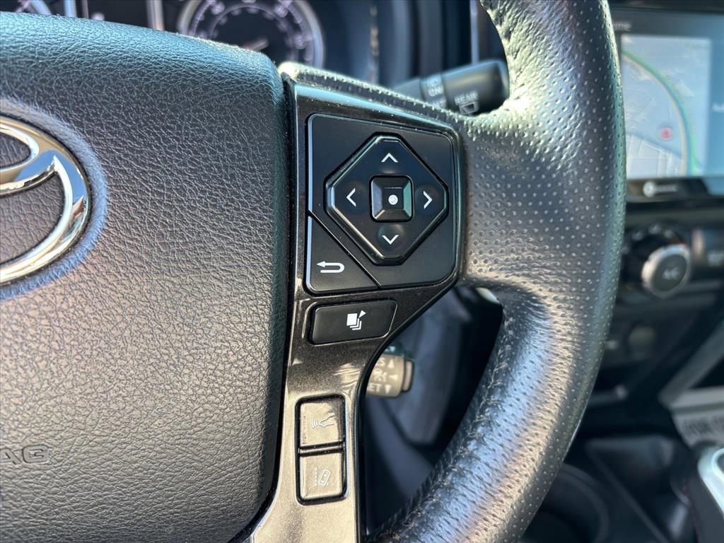 Used 2021 Toyota 4Runner TRD Off-Road Premium w/ Moonroof Package image 16