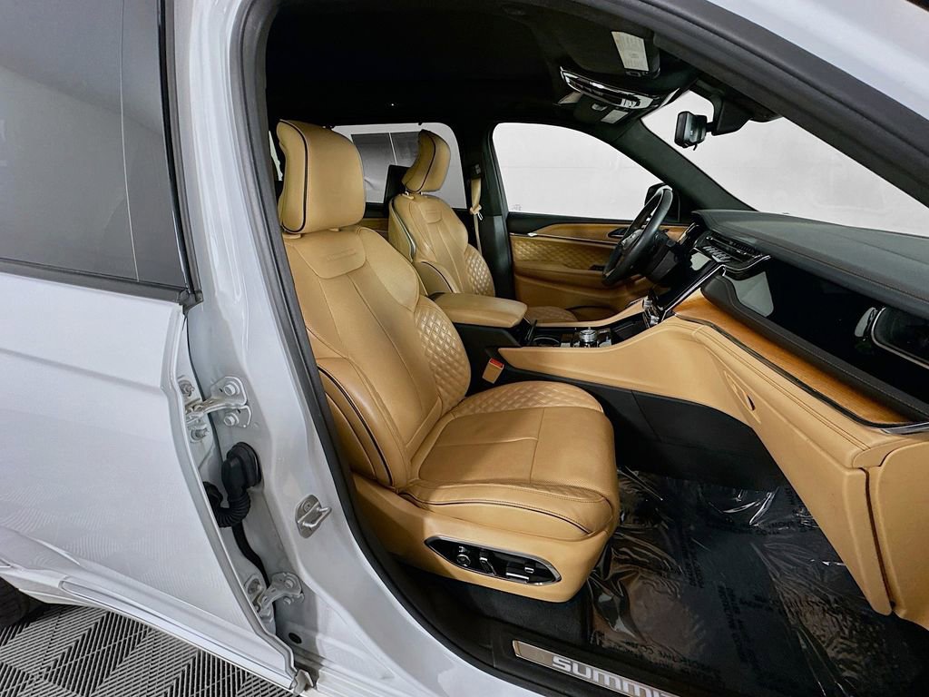 Certified 2024 Jeep Grand Cherokee L Summit AWD/4WD image 43