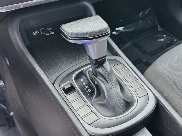 Certified 2024 Hyundai Kona SE FWD image 17
