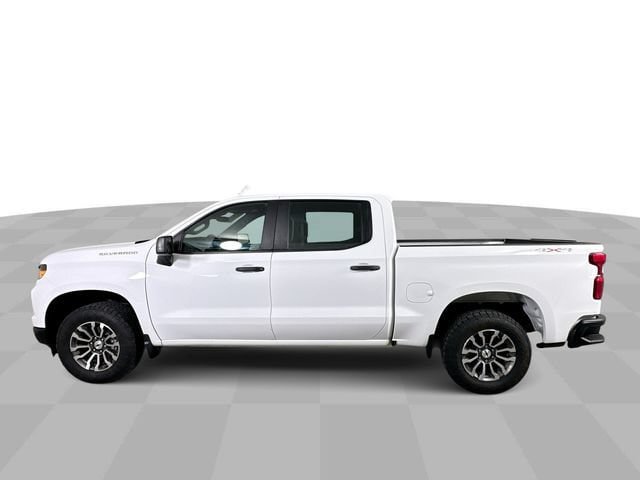 Used 2023 Chevrolet Silverado 1500 W/T w/ Trailering Package AWD/4WD image 5