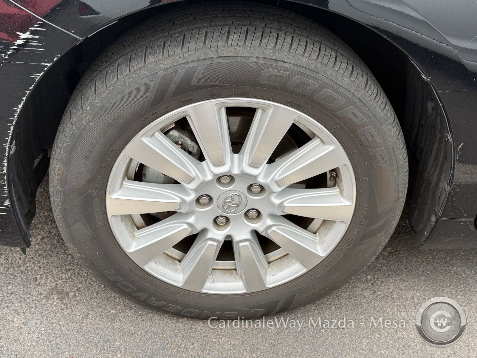 Used 2017 Toyota Sienna XLE Premium image 6