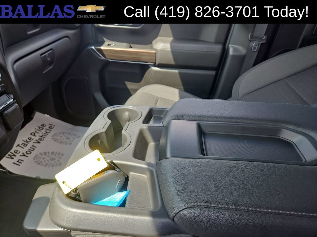 Certified 2021 Chevrolet Silverado 1500 LT w/ LPO, Dark Essentials Package AWD/4WD image 23