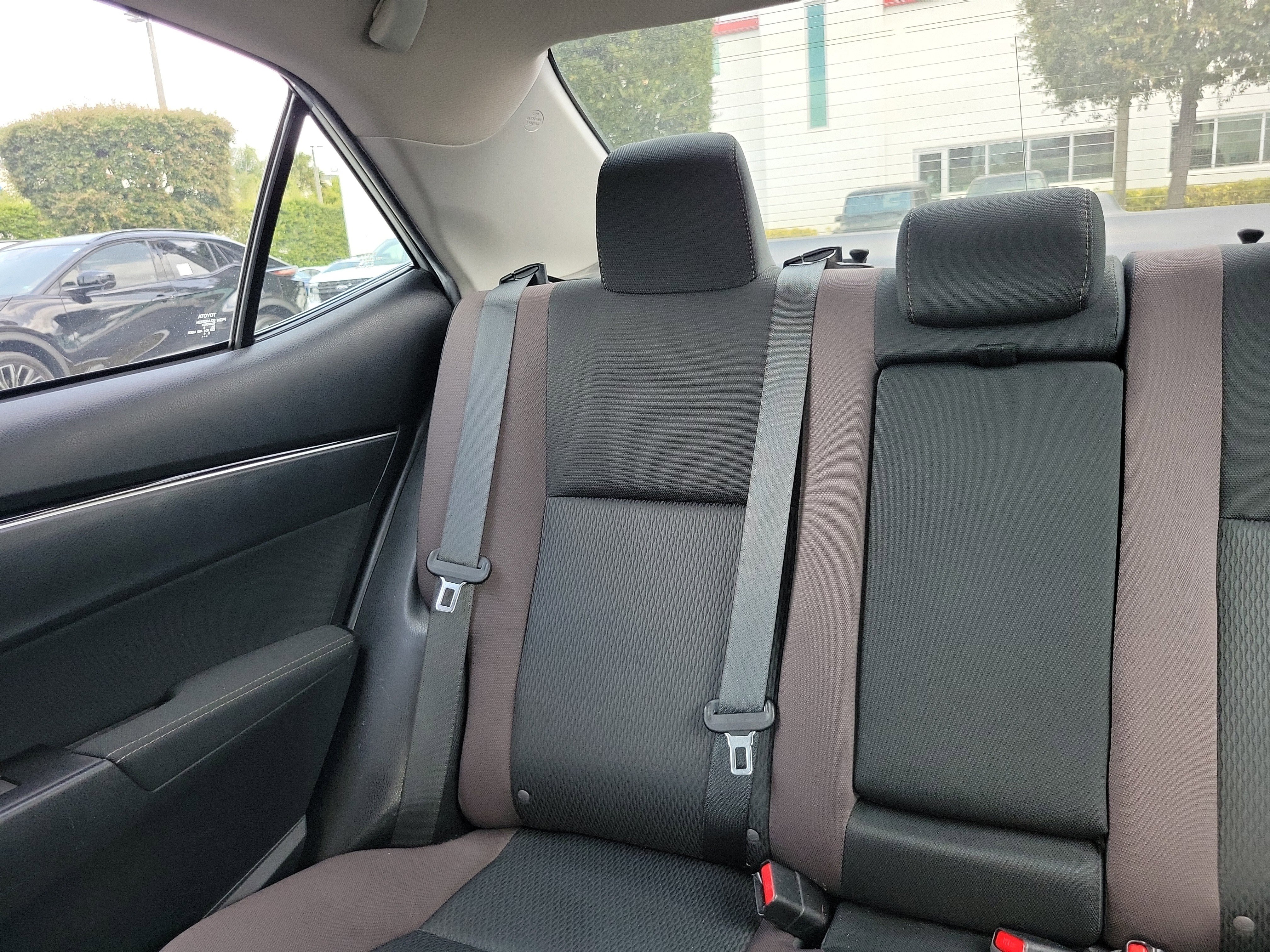 Used 2019 Toyota Corolla LE FWD image 20
