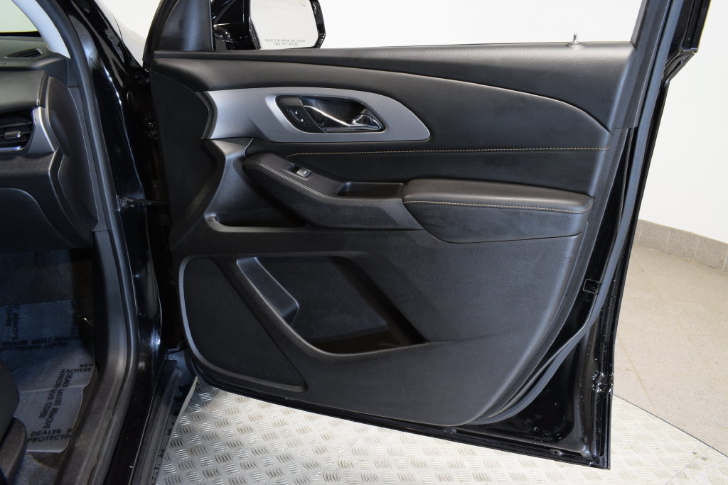 Used 2018 Chevrolet Traverse LT FWD image 34