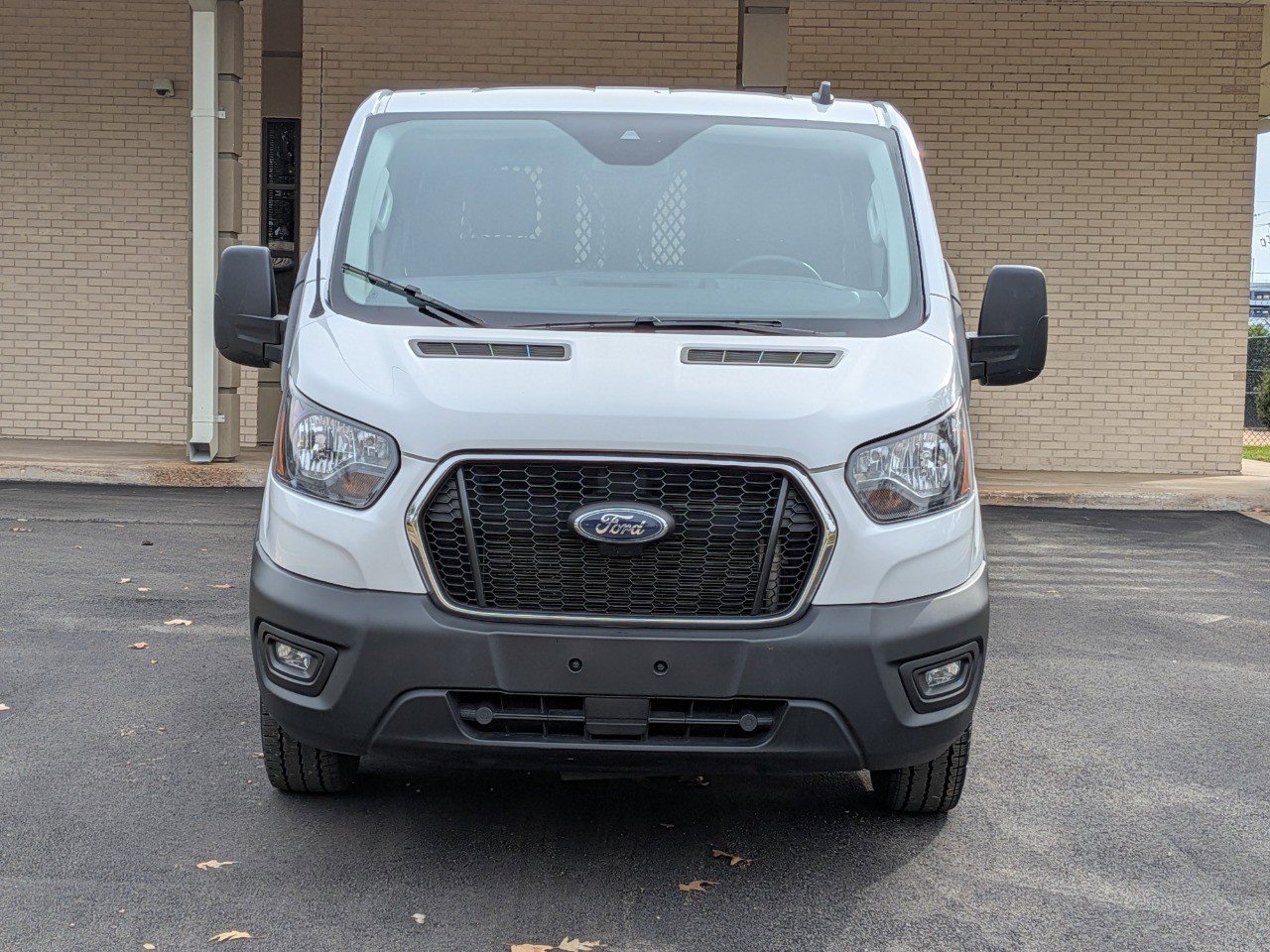 Used 2024 Ford Transit 250 w/ Exterior Upgrade Package image 2