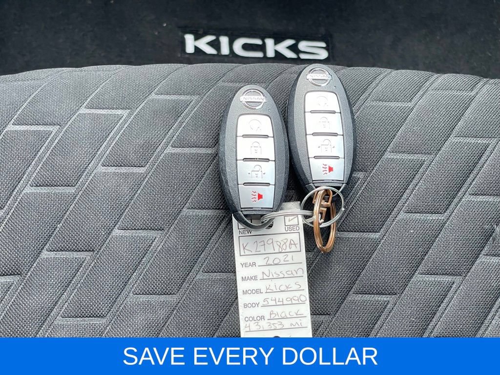 Used 2021 Nissan Kicks SV FWD image 24