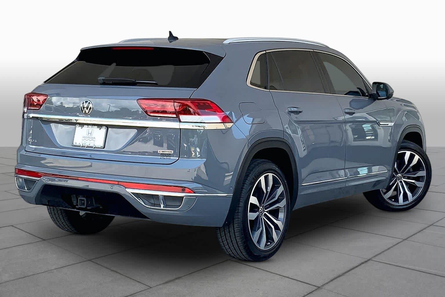 Used 2022 Volkswagen Atlas Cross Sport SEL Premium R-Line AWD/4WD image 13