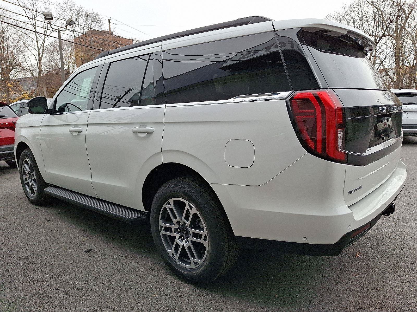 New 2025 Ford Expedition Active AWD/4WD image 3