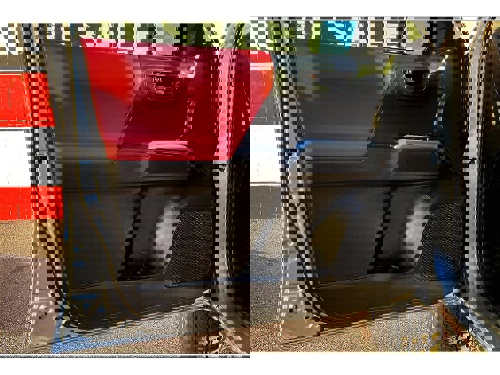 Used 2023 Toyota Tacoma SR5 w/ Technology Package image 18