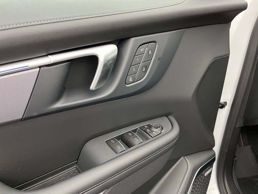 New 2026 Buick Enclave Sport Touring w/ Power Package image 19