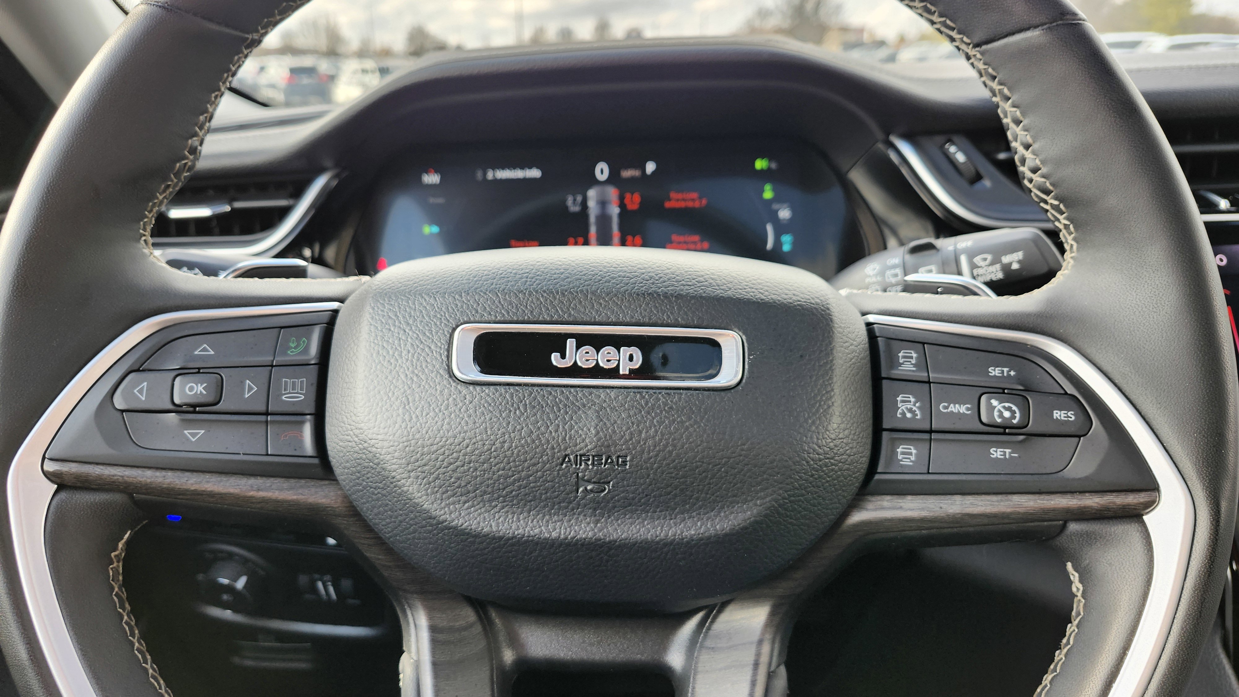 Used 2023 Jeep Grand Cherokee 4WD 4xe image 31