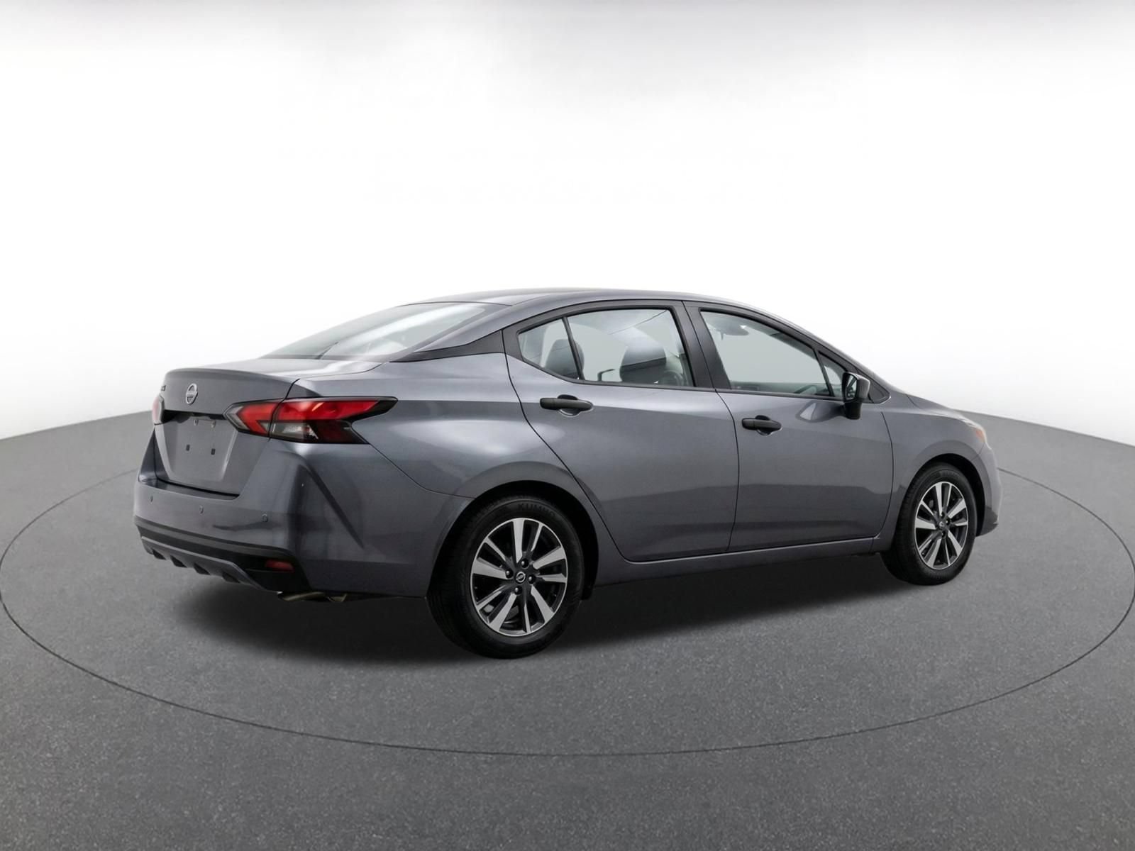 Used 2025 Nissan Versa SV FWD image 8
