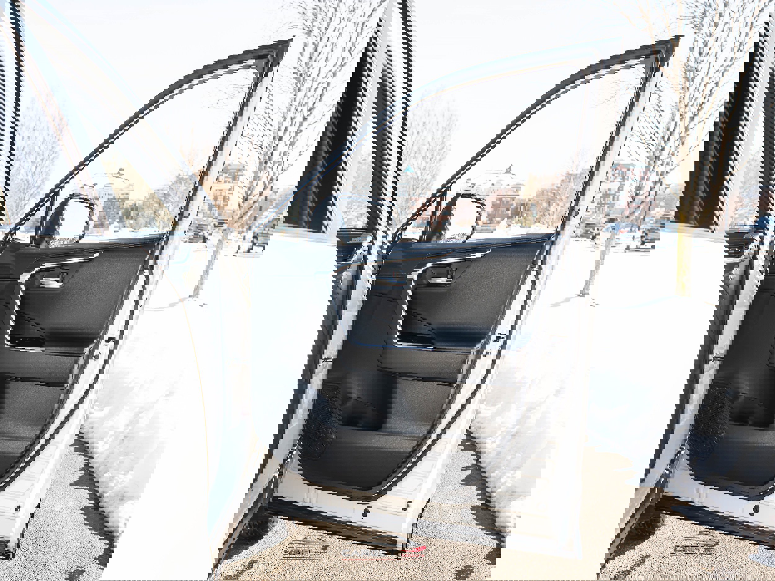 Used 2021 Toyota RAV4 XSE image 40