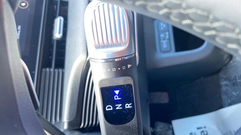 Certified 2025 Hyundai Ioniq 5 SEL image 17