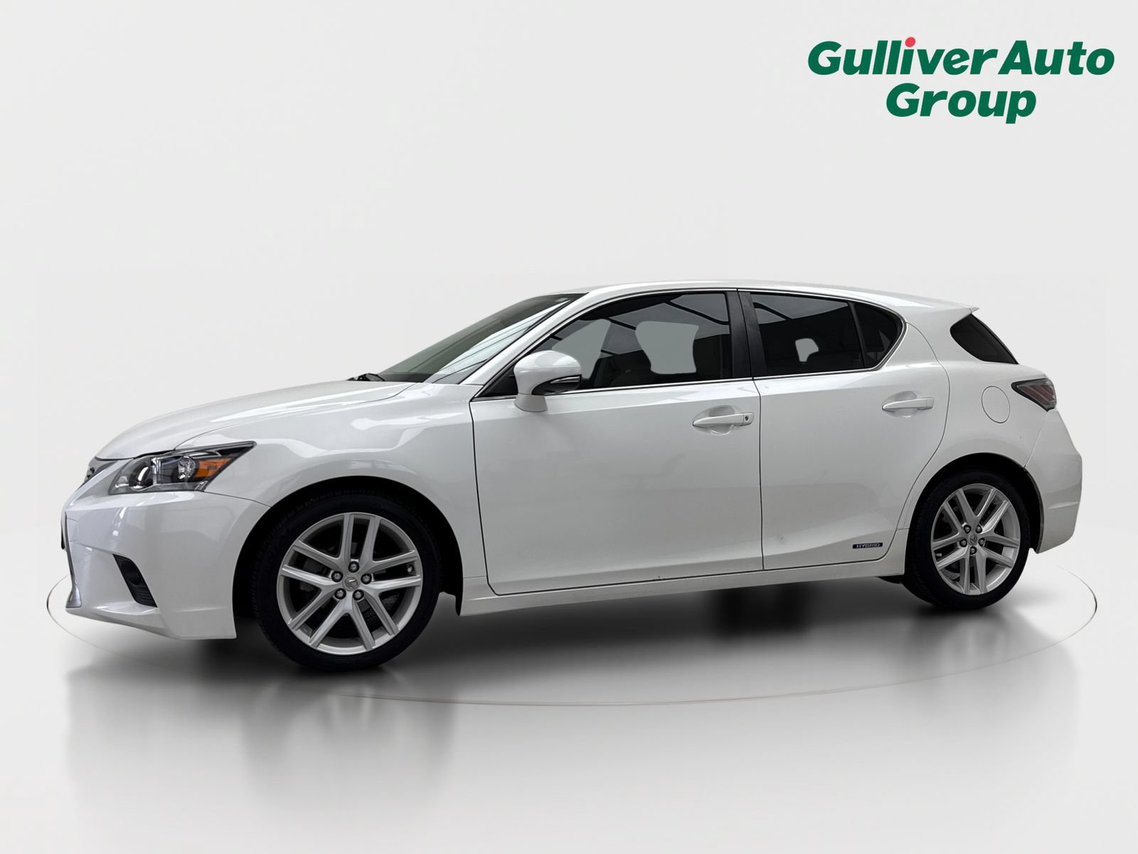 Used 2016 Lexus CT 200h w/ Accessory Package 2 FWD image 2