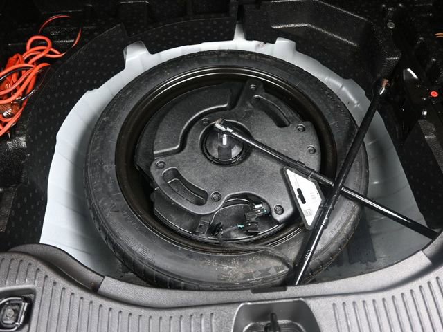 Used 2021 Buick Encore Preferred image 14