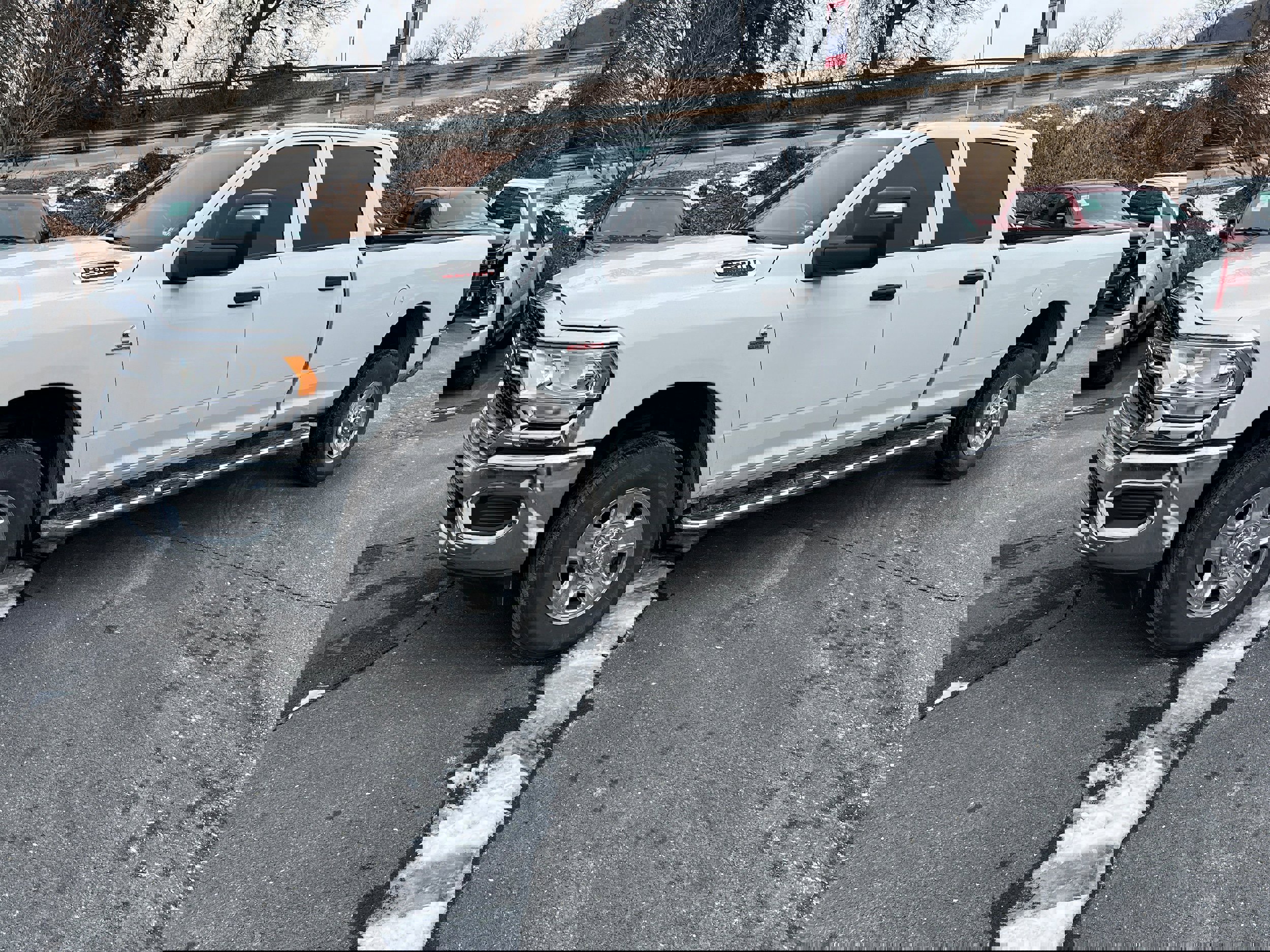 Used 2024 RAM 2500 Tradesman w/ Chrome Appearance Group image 28