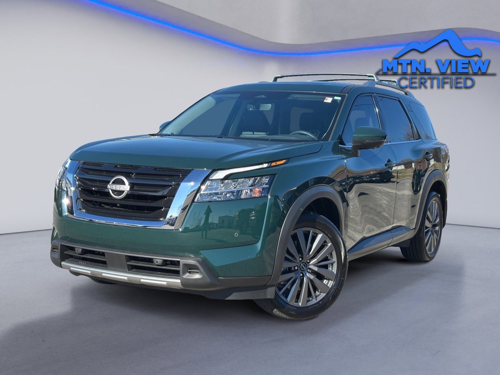 Used 2024 Nissan Pathfinder SL w/ SL Premium Package