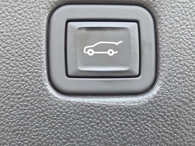 Used 2023 Chevrolet Blazer LT w/ Convenience Package FWD image 18