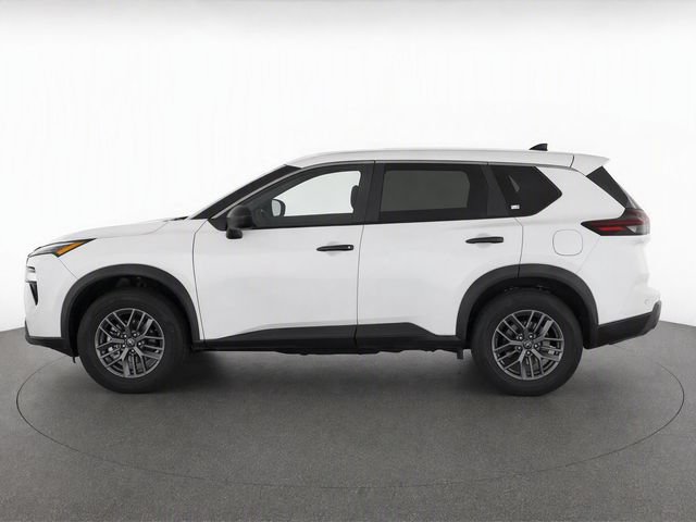 Used 2024 Nissan Rogue S FWD image 4