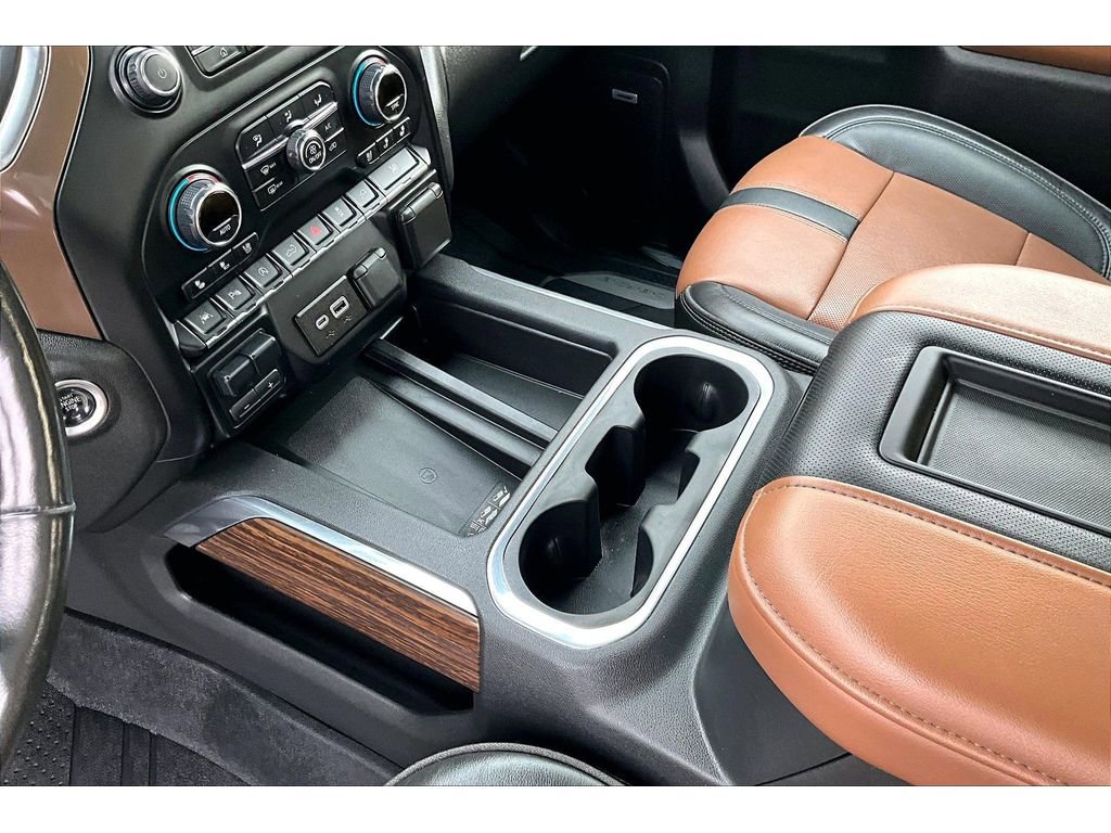 Used 2020 Chevrolet Silverado 1500 High Country w/ Technology Package image 16