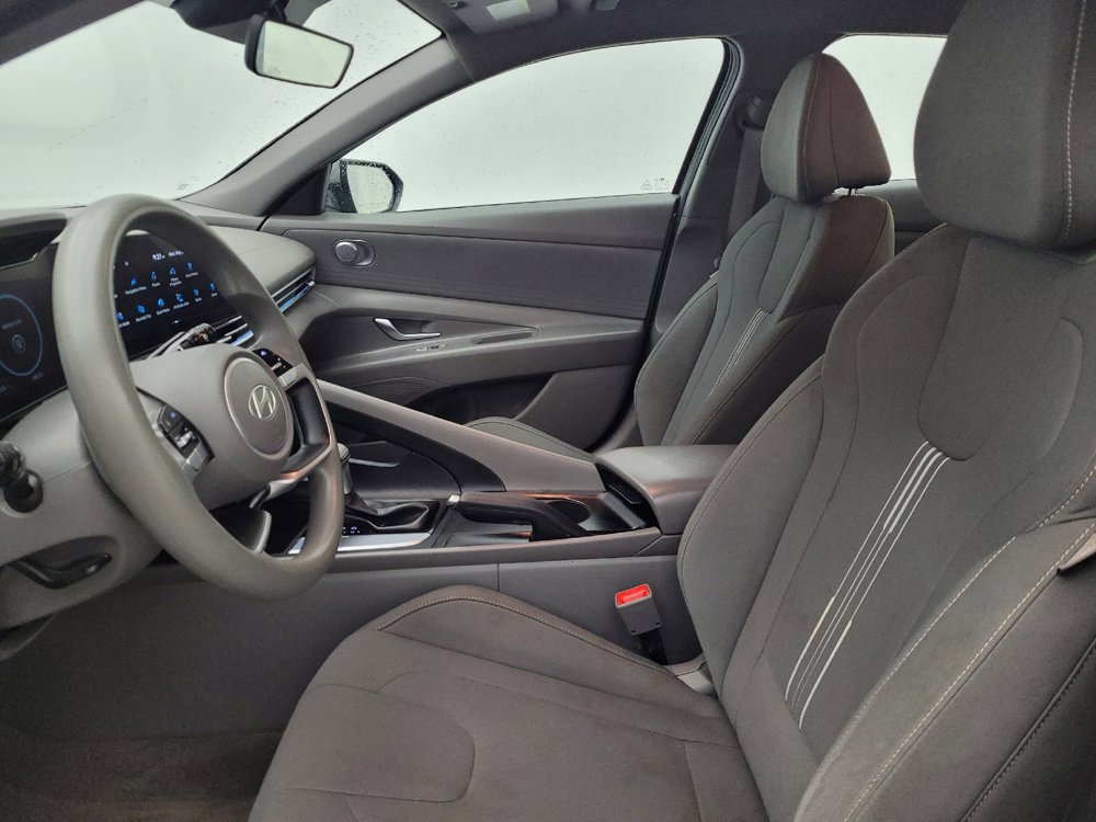 Used 2024 Hyundai Elantra SEL FWD image 17