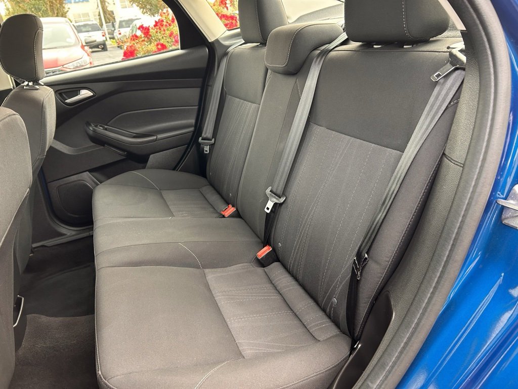 Used 2018 Ford Focus SE image 33