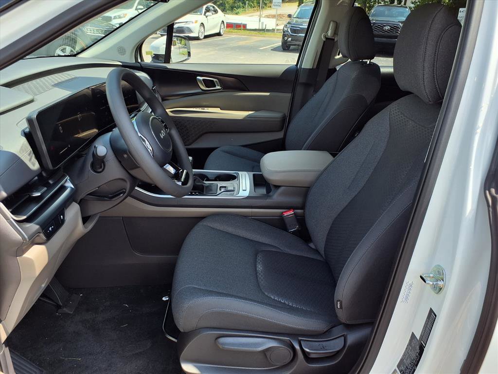 New 2026 Kia Carnival LX image 12